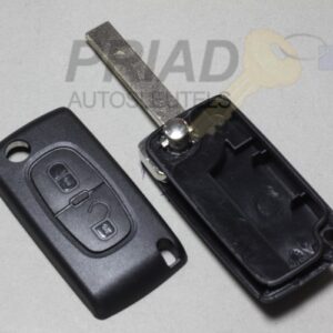 Citroen 2-knops klapsleutel behuizing met batterij op de printplaat en sleutelbaard met groef.