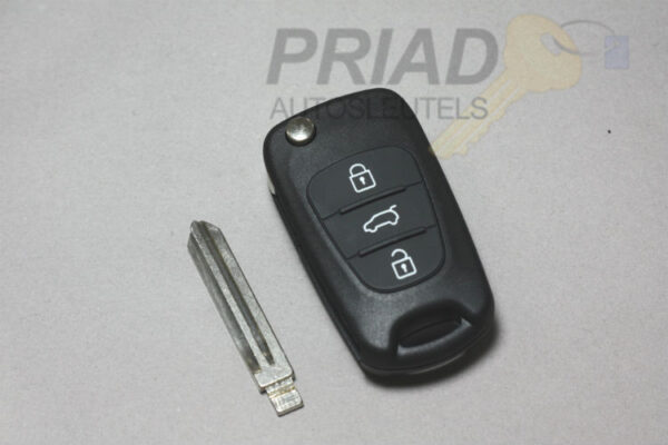 S-0528 Hyundai en KIA 3-knops klapsleutel behuizing met in de sleutelbaard freesgroef links voor o.a. Hyundai - I10 en Elantra / KIA Soul en andere modellen. Deze behuizing is lastig om open te maken zonder nodige ervaring of handigheid. Wij adviseren dit door ons te laten uitvoeren. U kunt dan kiezen voor overzetten behuizing.